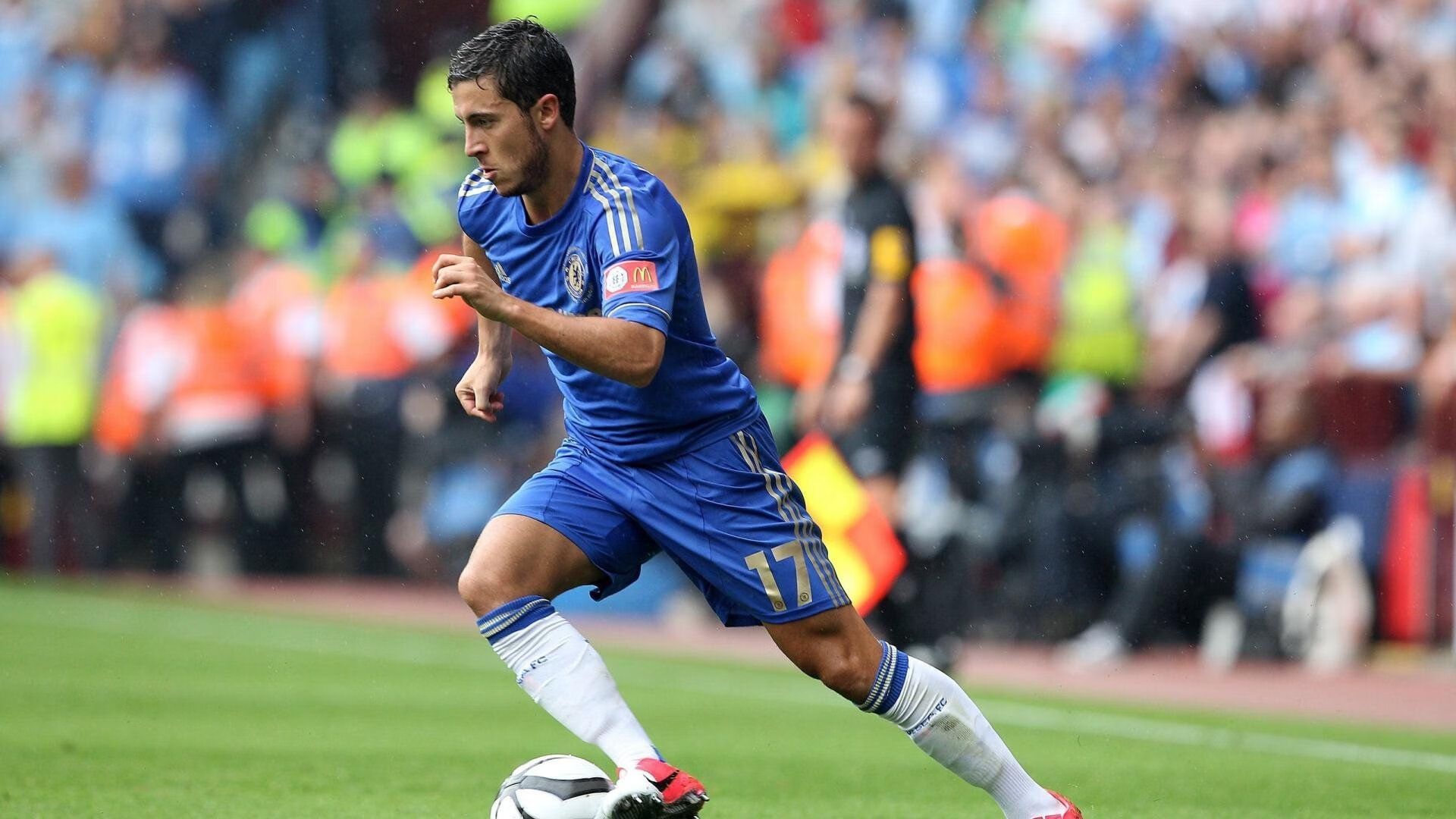 巴萨无力反击布鲁日,防守漏洞频现,晋级形势堪忧,巴萨主场不败纪录